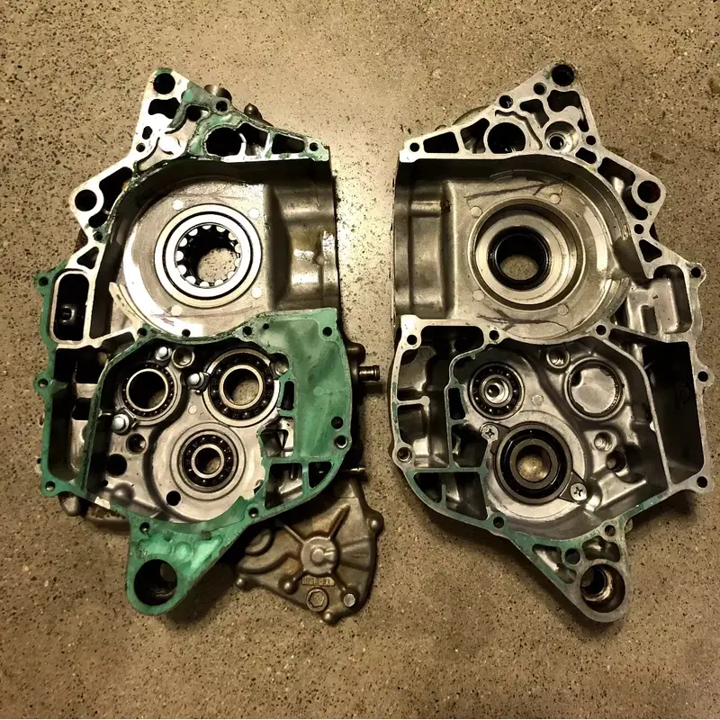 OEM HONDA 2004 2005 04 05 TRX450R CRANKCASES CRANK CASE ENGINE CASES LEFT RIGHT