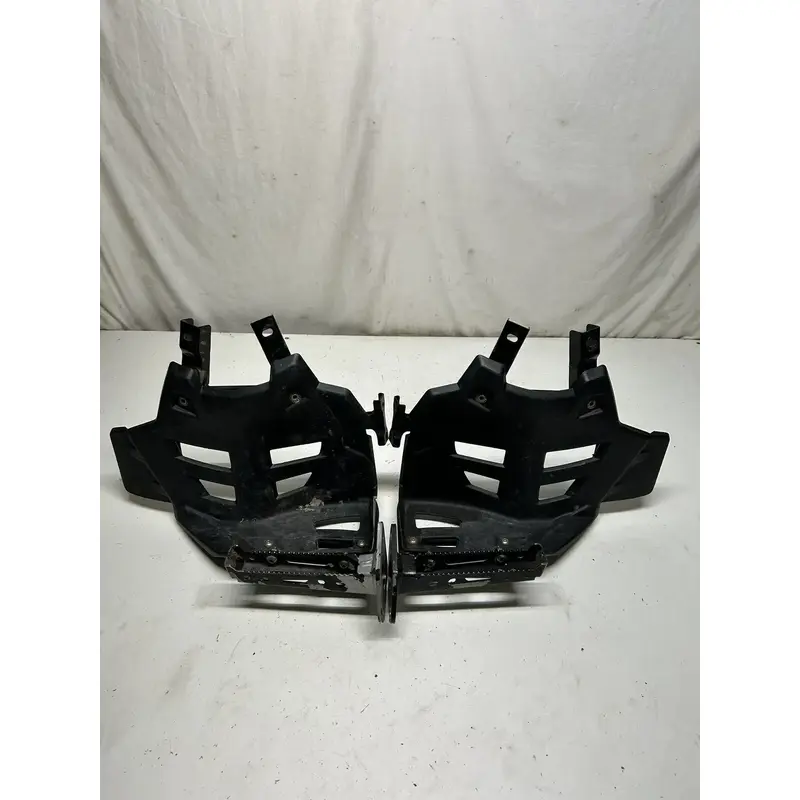 2005 05 Polaris Predator 500 OEM LOT Foot Peg Pegs Heel Guard Shield Mount Bar