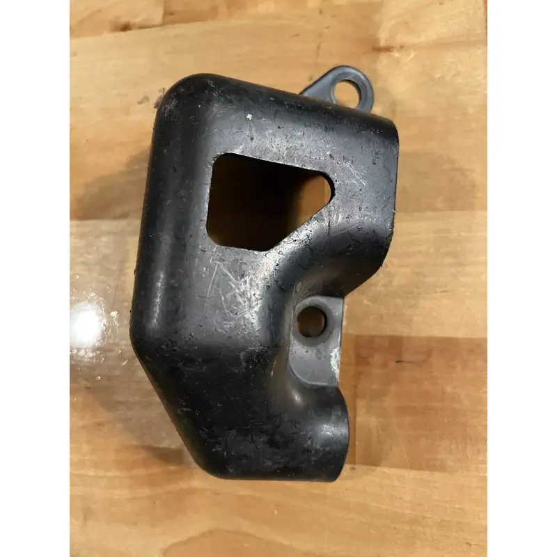 2004-2005 Yamaha YFZ450 YFZ 450 rear brake master cylinder plastic cover 04 05