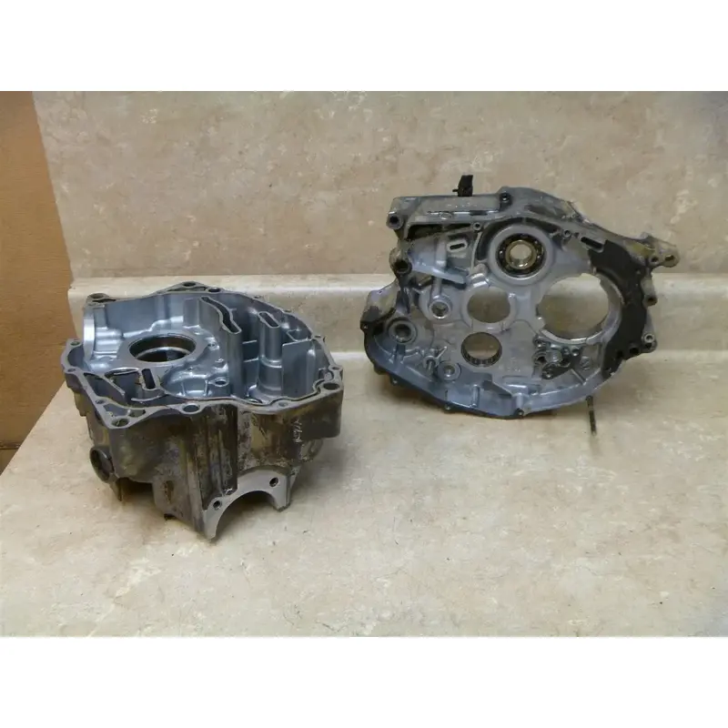 Yamaha 200 YFM MOTO-4 YFM200-DXS Engine Case Cases Set 1986 Vintage YB47