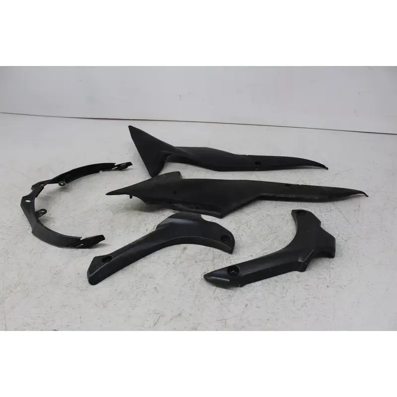 2017 Suzuki SV650 RIGHT LEFT FRONT SIDE SEAT PANELS TRIMS W/ TANK TRIM
