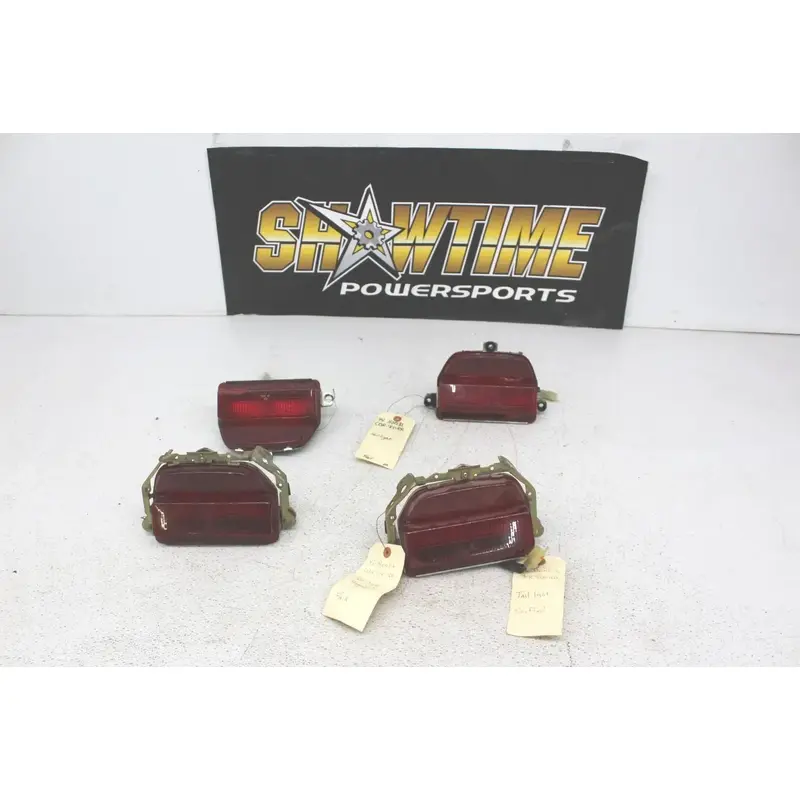 HONDA CBR900RR-TAIL LIGHT LOT