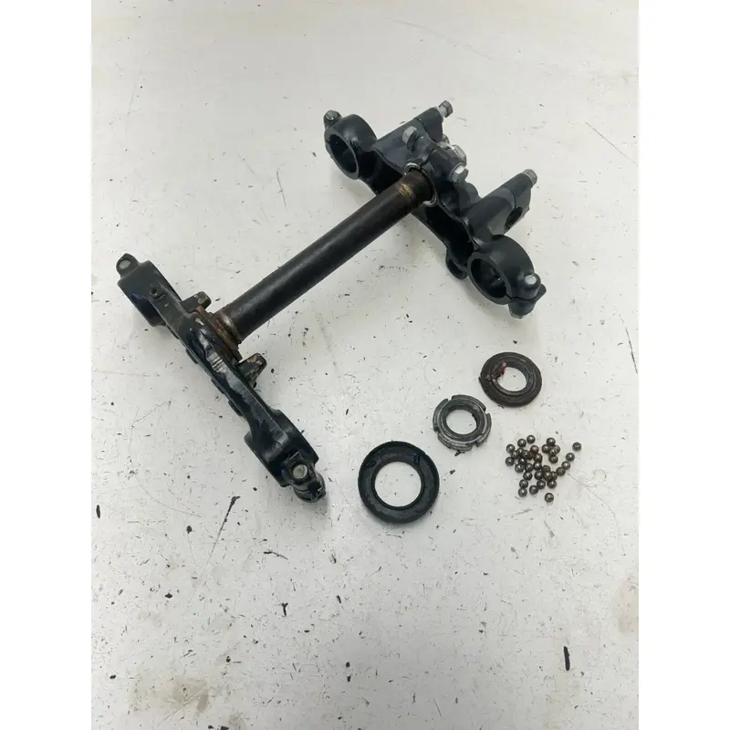 80 1980 Suzuki Ds 250 DS250 OEM GOOD Triple Clamps Tree Steering Post Bar
