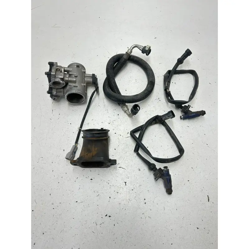 10 2010 Polaris Ranger 800 XP 4x4 OEM Throttle Body Injector Fuel Line Intake