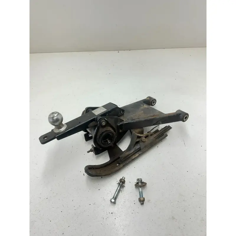 88 1988 Polaris Trail Boss 250 4x4 OEM Swingarm Swing Arm Axle Carrier Hitch