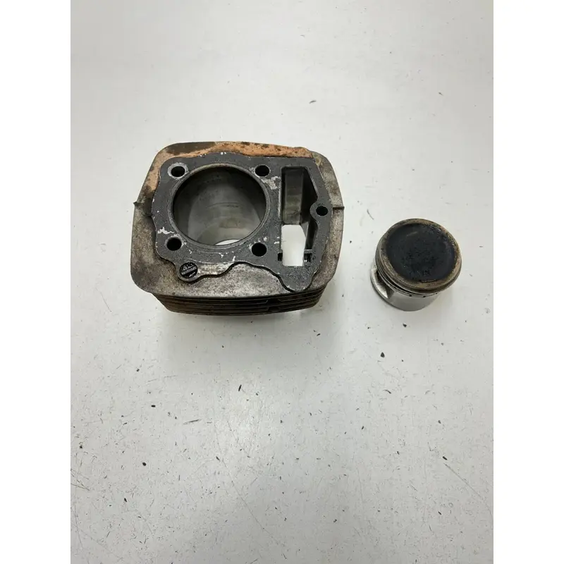 84 1984 Honda ATC 200 S atc200s OEM Cylinder Jug Sleeve Piston 64.9 MM READ DESC
