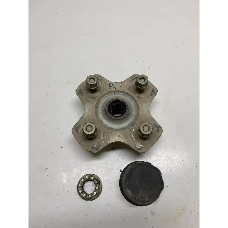 1996 96 Honda Foreman 400 Trx400fw 4x4 Rear Back Right Hub Cap Castle Nut Lugs