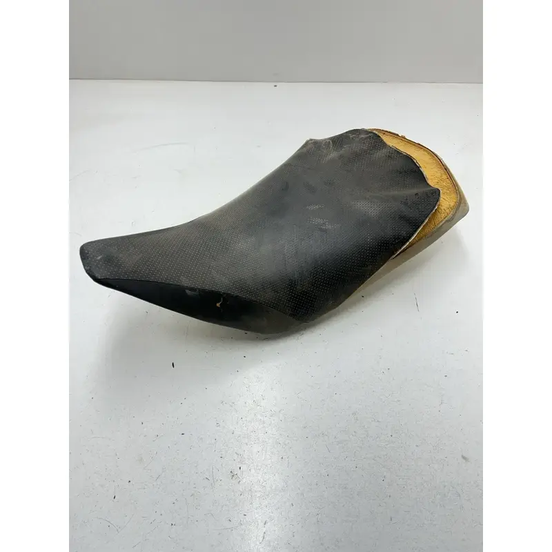 2005 05 Yamaha Raptor 80 YFM80 OEM Seat Saddle Pan Foam Cover Mount Latch