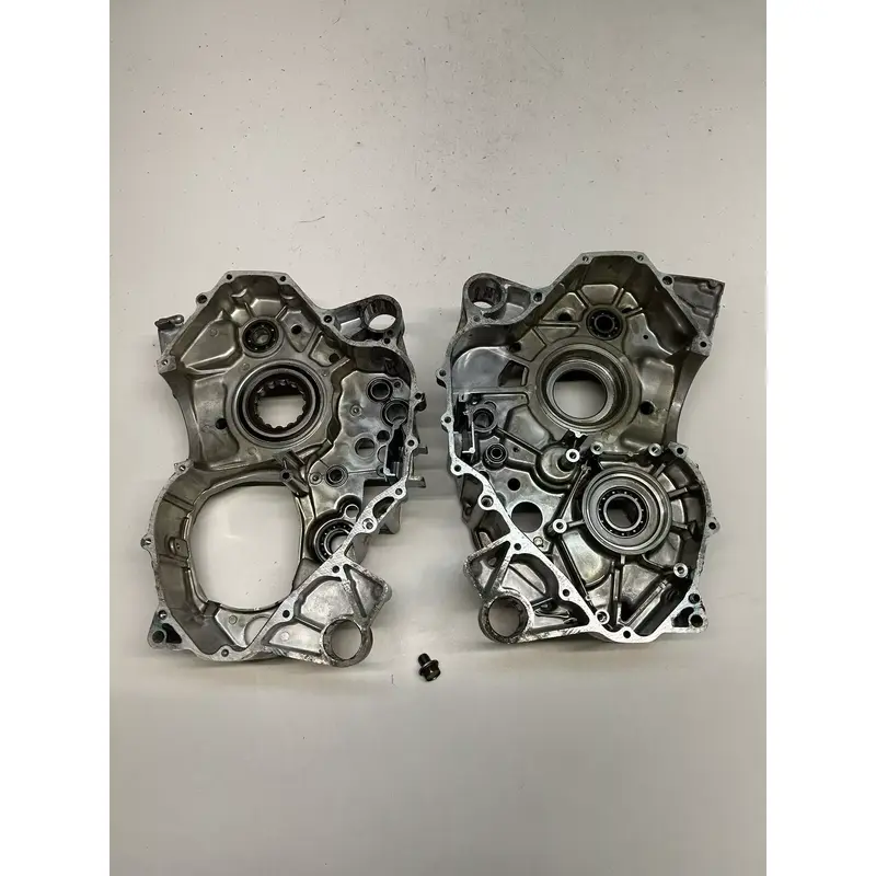 05 2005 Honda Foreman TRX 500 FGA 500fga Crankcase Case Cases Engine Motor