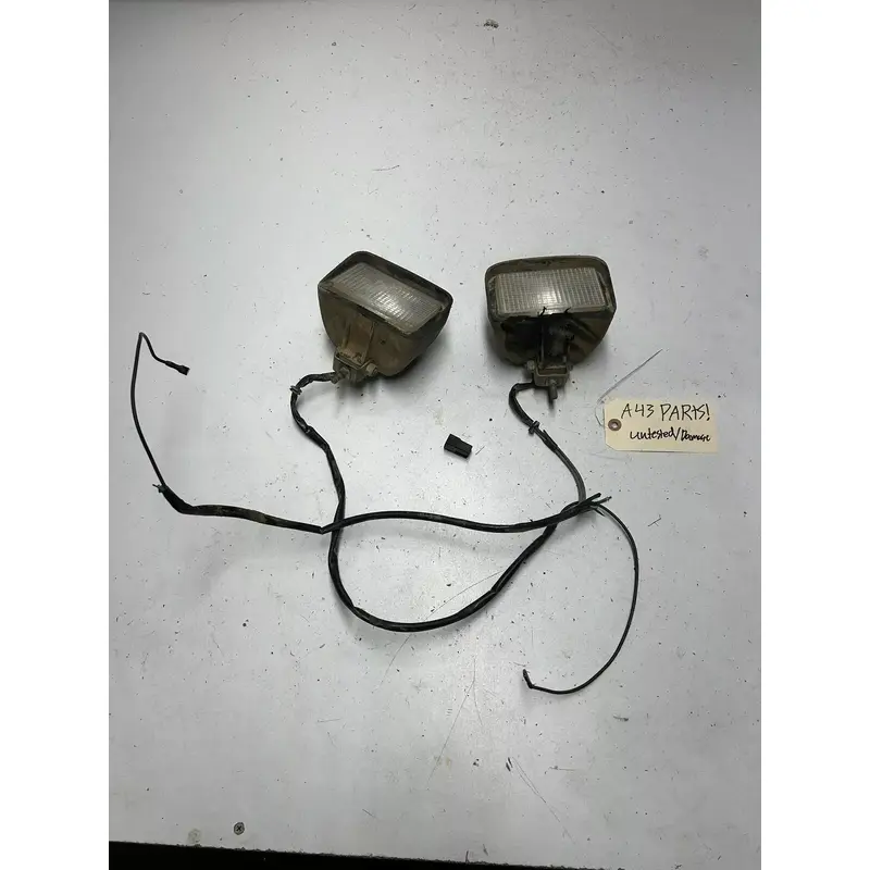 1995 95 Polaris Sportsman 400 4x4 OEM LOT Headlight Light Pod L R UNTESTED