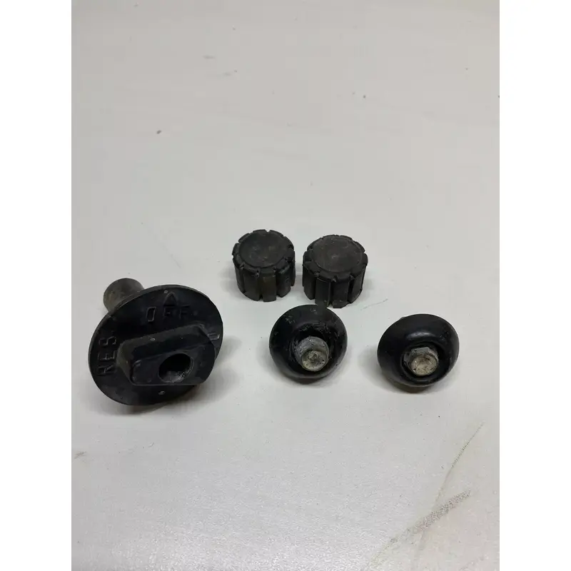 06 HONDA TRX 250EX FUEL PETCOCK VALVE Adjuster Tank Mount Handle Bar End