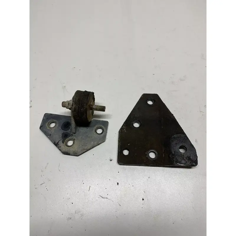 1994 94 POLARIS SPORTSMAN 400L ENGINE MOTOR MOUNTS BRACKETS Free US Ship