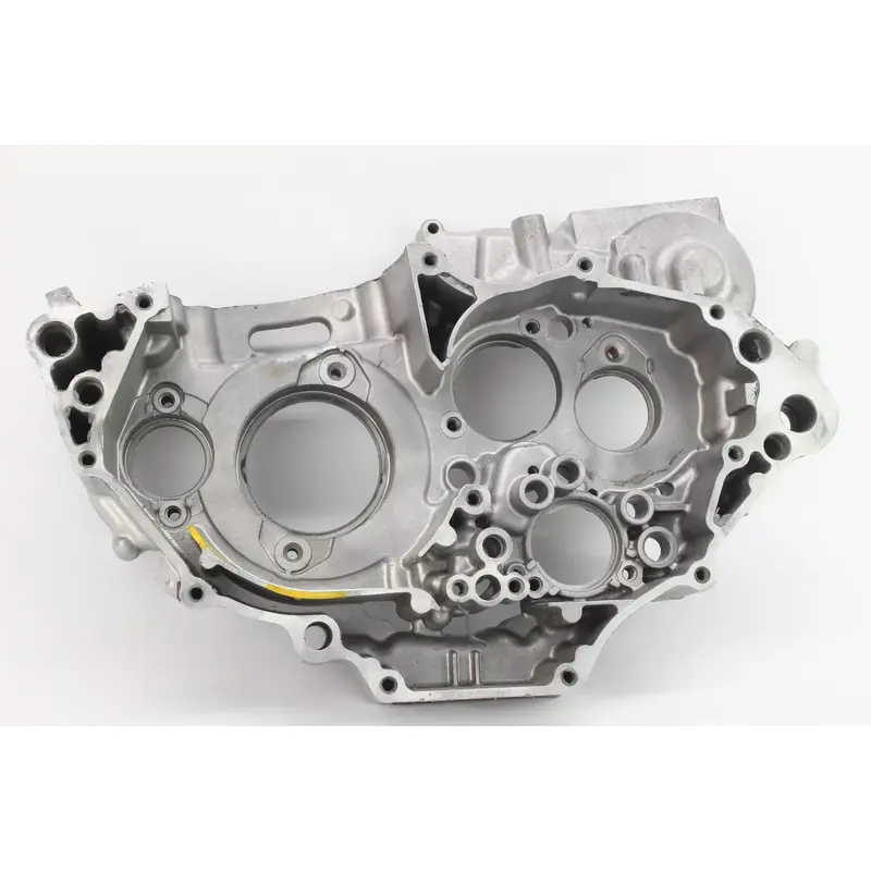 2007 Yamaha Yfz450 Engine Right Crankcase (Damaged) k7248