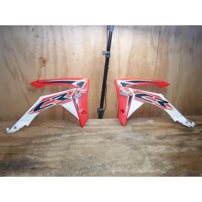2013 CRfF450r (M18) Left Right Shroud Shrouds Red White Body Plastic