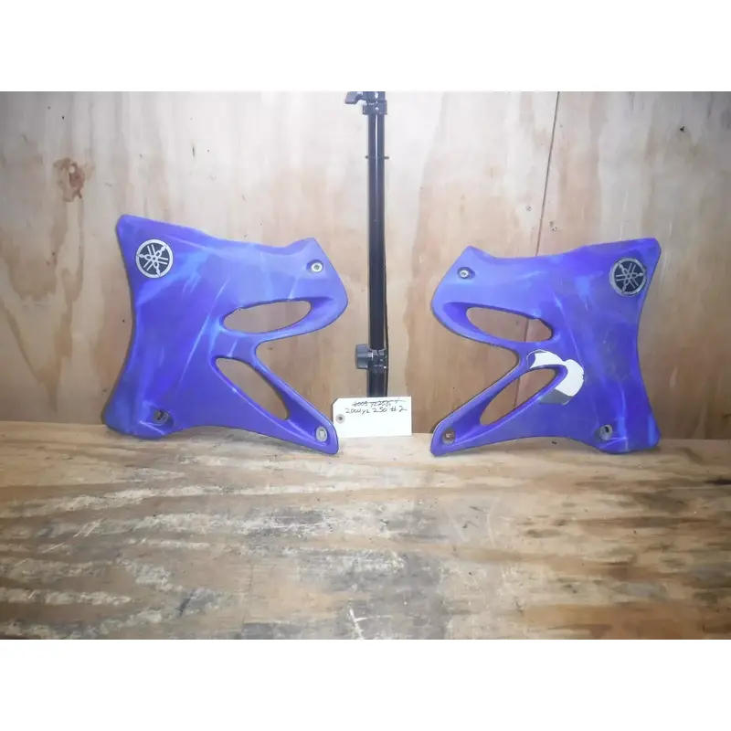2004 Yz250 (M3#2) Yamaha Shroud Left And Right Side Tank Shroud Fuel Plastic