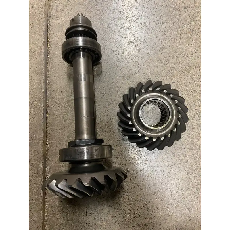 18 CAN-AM MAVERICK X3 TURBO R TRANSMISSION PINION DRIVE SHAFT BEVEL GEAR SET