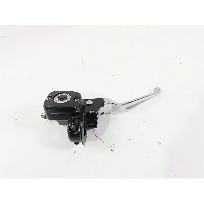 2015 Harley FXDF Dyna Fat Bob Front Brake Master Cylinder 11/16" 45170-08F
