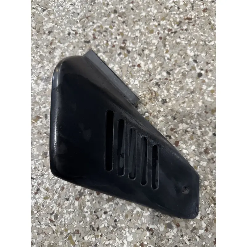 1988 Bayliner Capri Front Starboard (Right) Side Window Insert Trim Vent Drivers