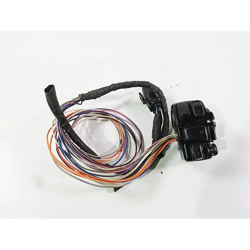 2011 Harley Touring FLHTCUSE CVO E-Glide Right Hand Control Switch 71684-06A