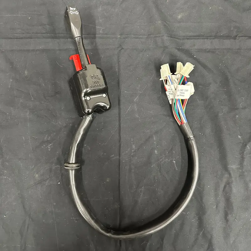 RYCO 6 PLUG TURN SIGNAL HARNESS W/HAZARDS (GARAGE SALE)