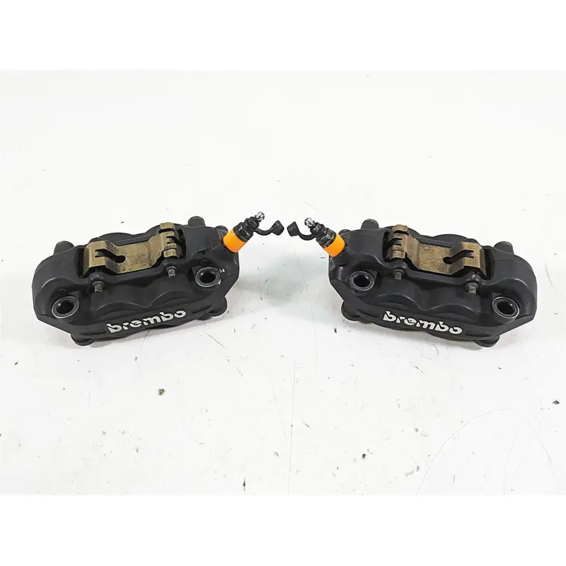 2014 Moto Guzzi California 1400 T Brembo Front Brake Caliper Set 883385 883384
