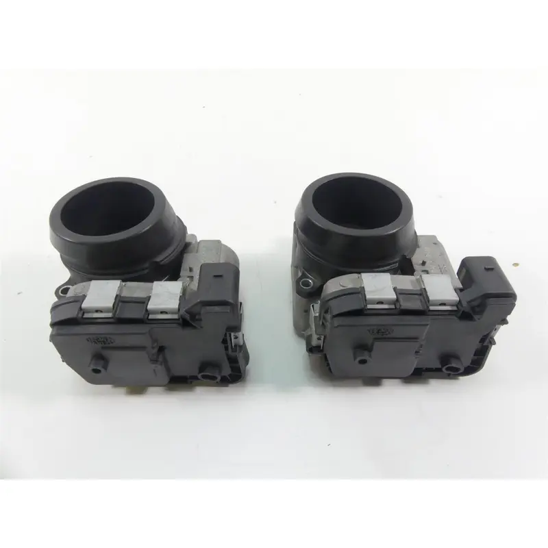 2014 Ducati Hypermotard 821 SP Throttle Bodies Body Fuel Injection Set 28240901A