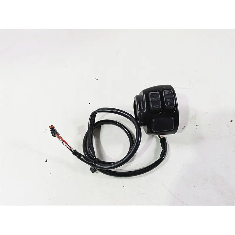 2020 Harley Softail FXST Standard Left Hand Turn Signal Control Switch  71500292