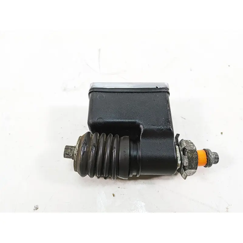 1999 Harley Dyna FXDL Low Rider Rear Brake Master Cylinder 42474-90C