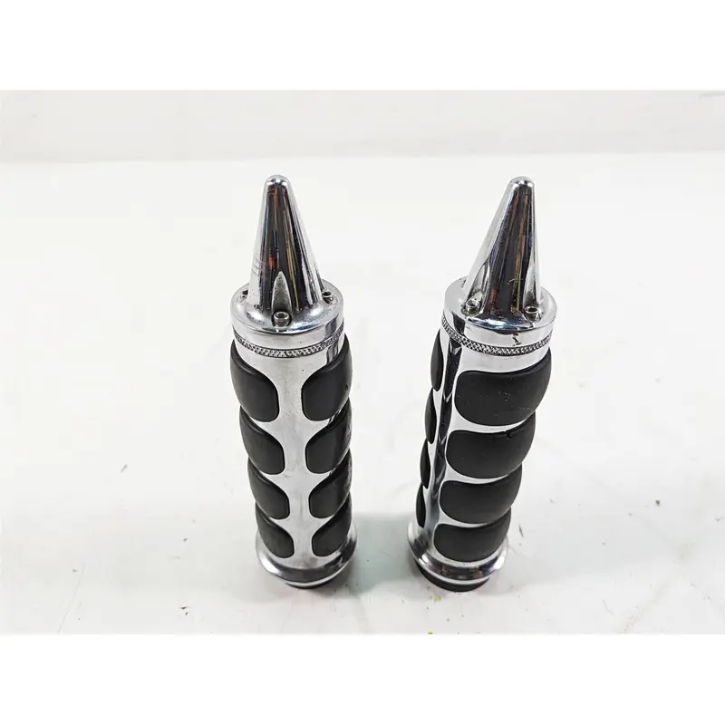 2011 Harley Touring FLTRU Road Glide Aftermarket Spike Hand Grip Set