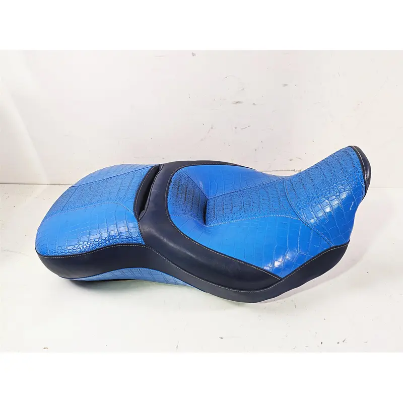 2011 Harley Touring FLHTCUSE CVO E-Glide Seat Blue Heated Alligator Skin 54112-11