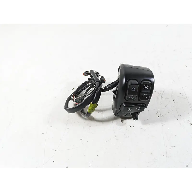 2015 Harley Touring FLHXS Street Glide Right Hand Start Control Switch 71500129C
