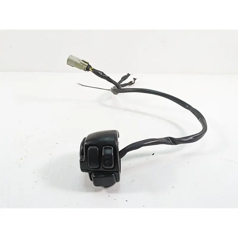 2009 Harley Softail FLSTSB Cross Bones Left Hand Light Control Switch 71682-06