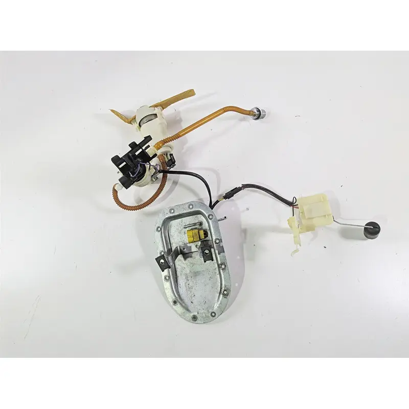 2010 Harley Dyna FXDB Street Bob Fuel Gas Petrol Pump - Tested 75218-04D